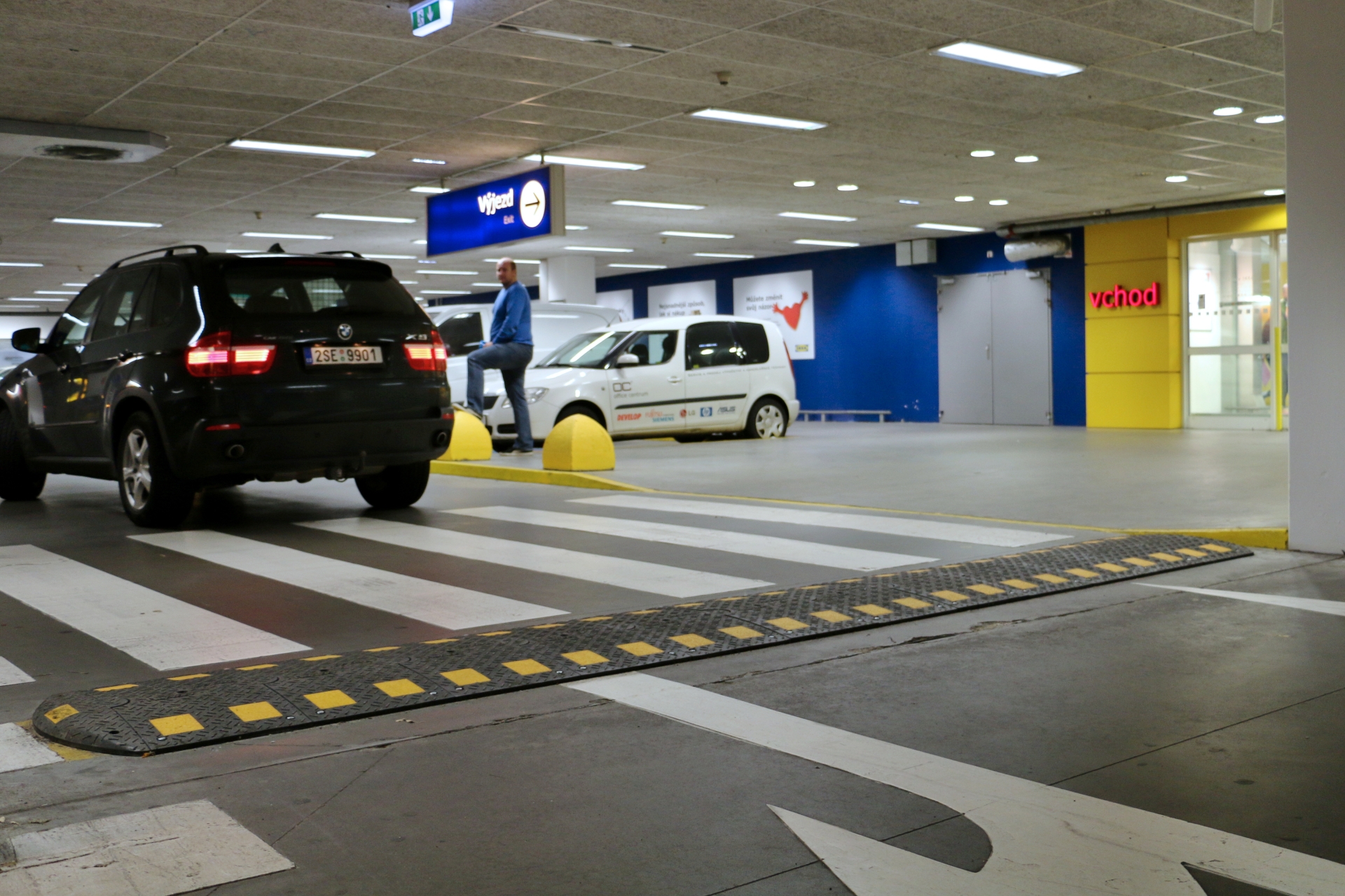Közlekedés és parkolás